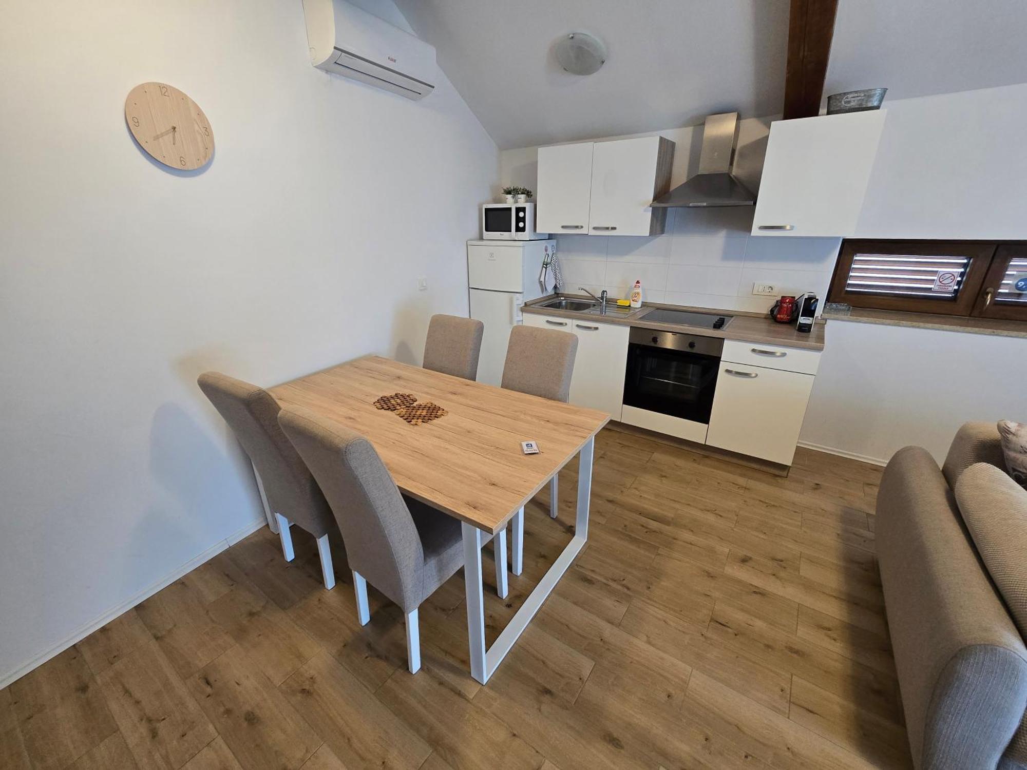 App E.N.A. Apartment Umag Exterior photo