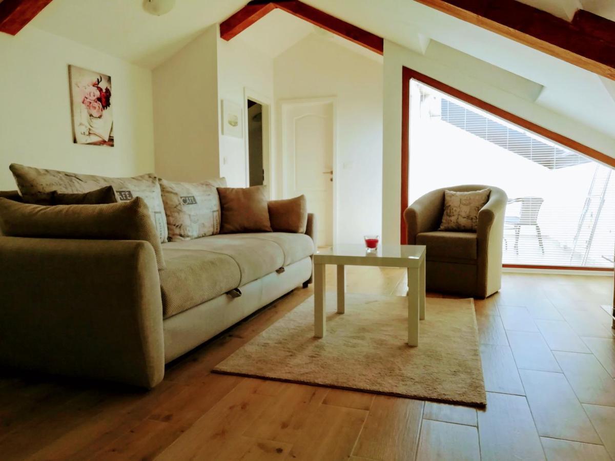 App E.N.A. Apartment Umag Exterior photo
