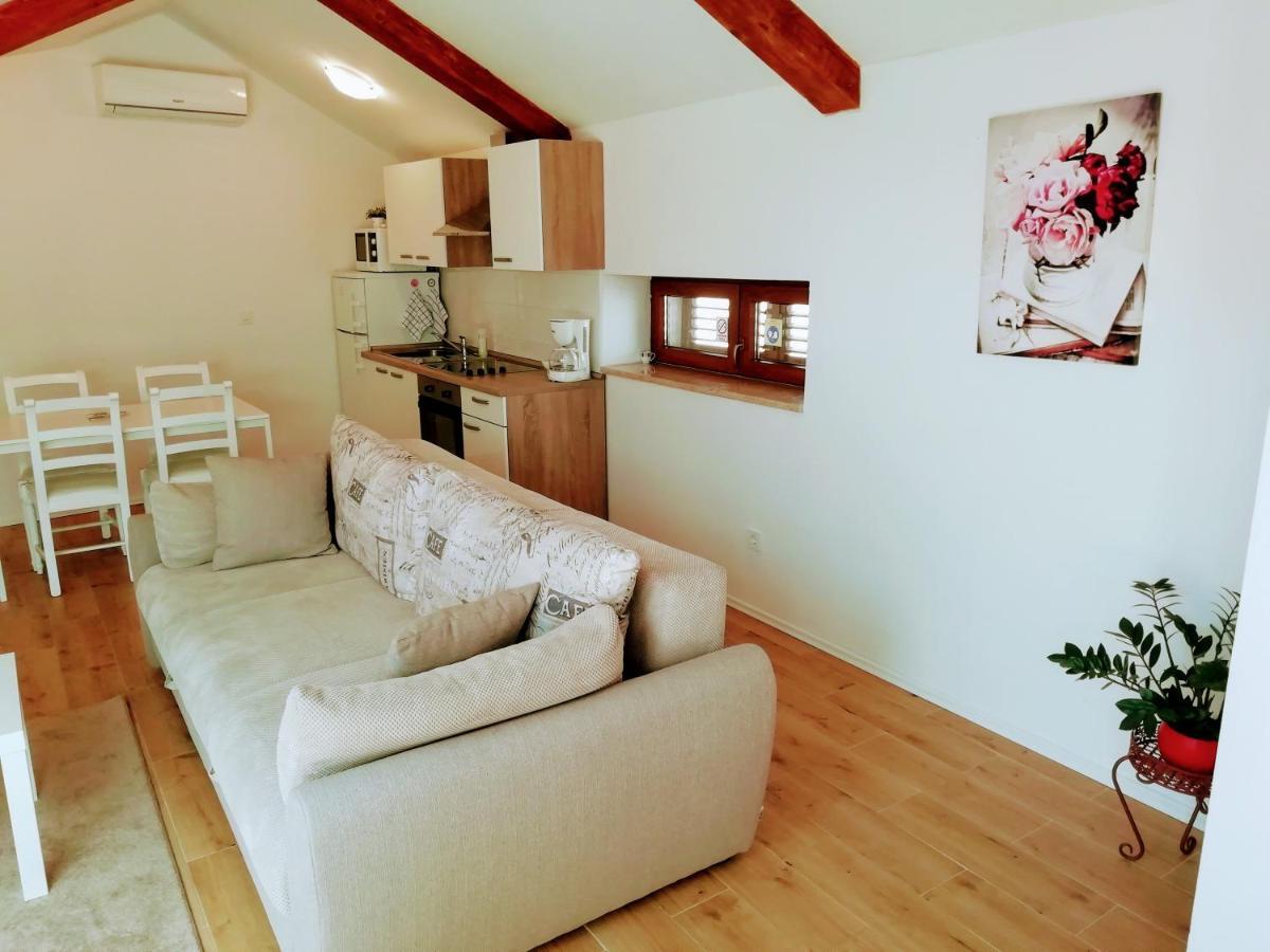 App E.N.A. Apartment Umag Exterior photo