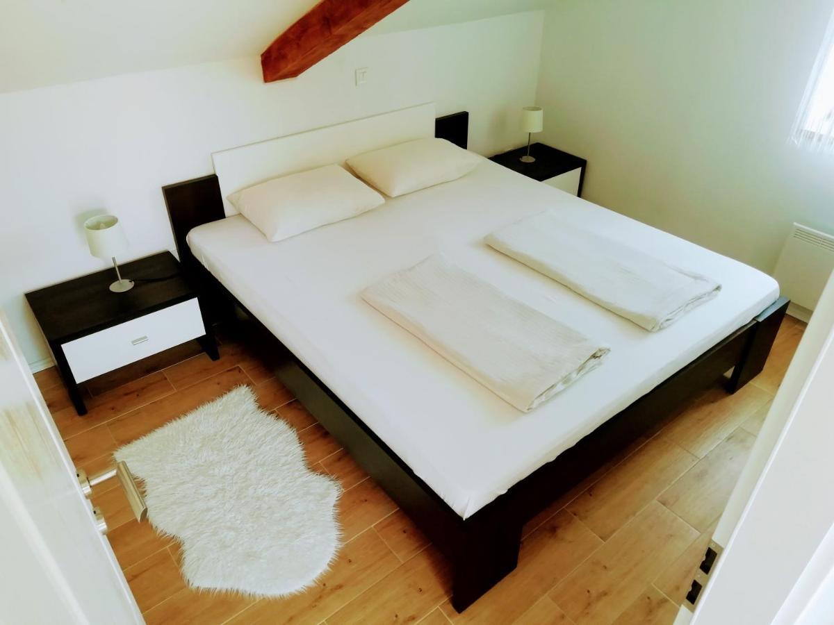 App E.N.A. Apartment Umag Exterior photo