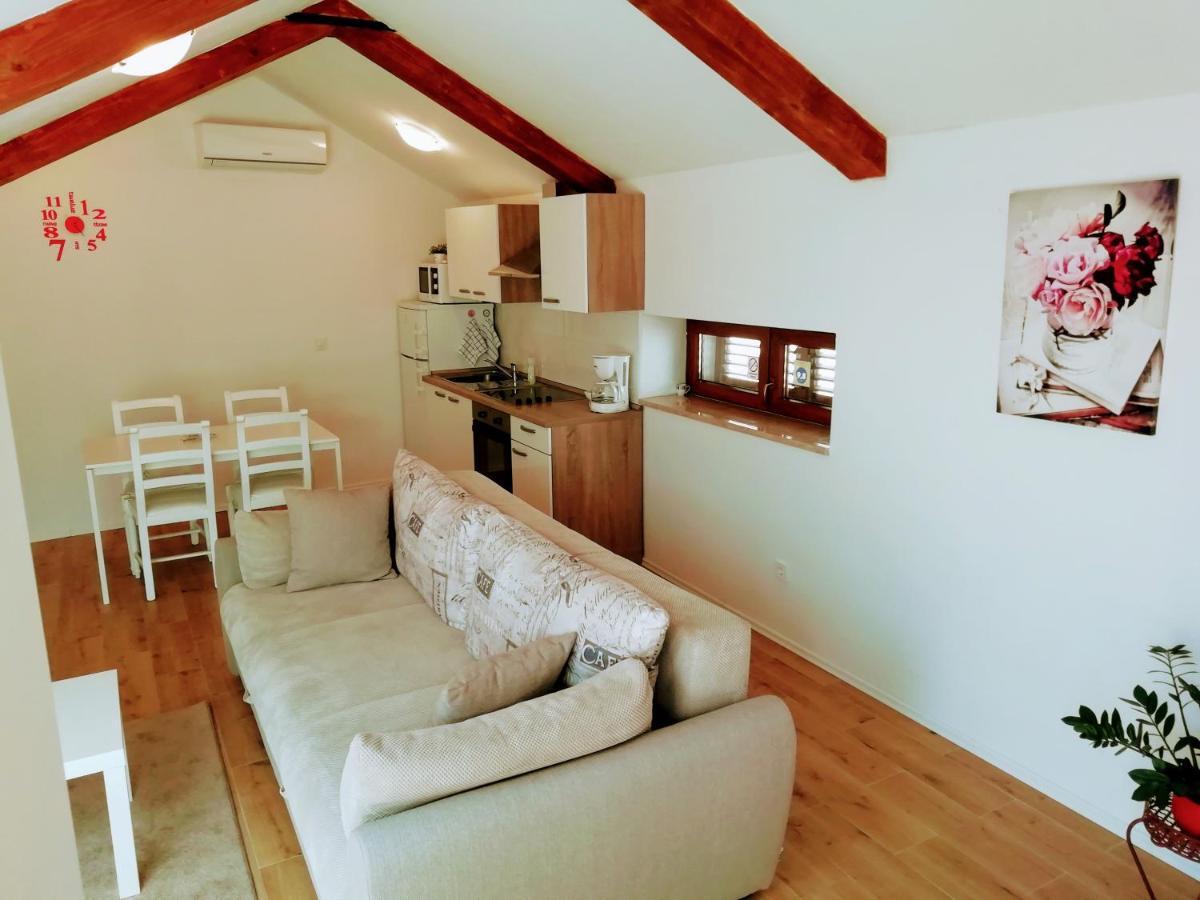 App E.N.A. Apartment Umag Exterior photo